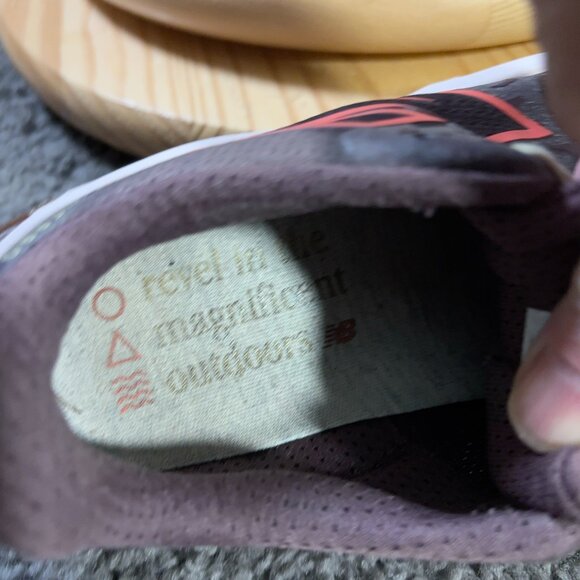 New Balance Fresh Foam X Hierro v8 Trail Running Shoe Women Size 9.5 Wide Vibram - Picture 6 of 8